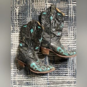 Corral vintage cowgirl boots
